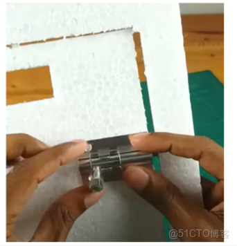 如何使用鍵盤和LCD顯示製作一個安全的基於Arduino的門鎖_上傳_06