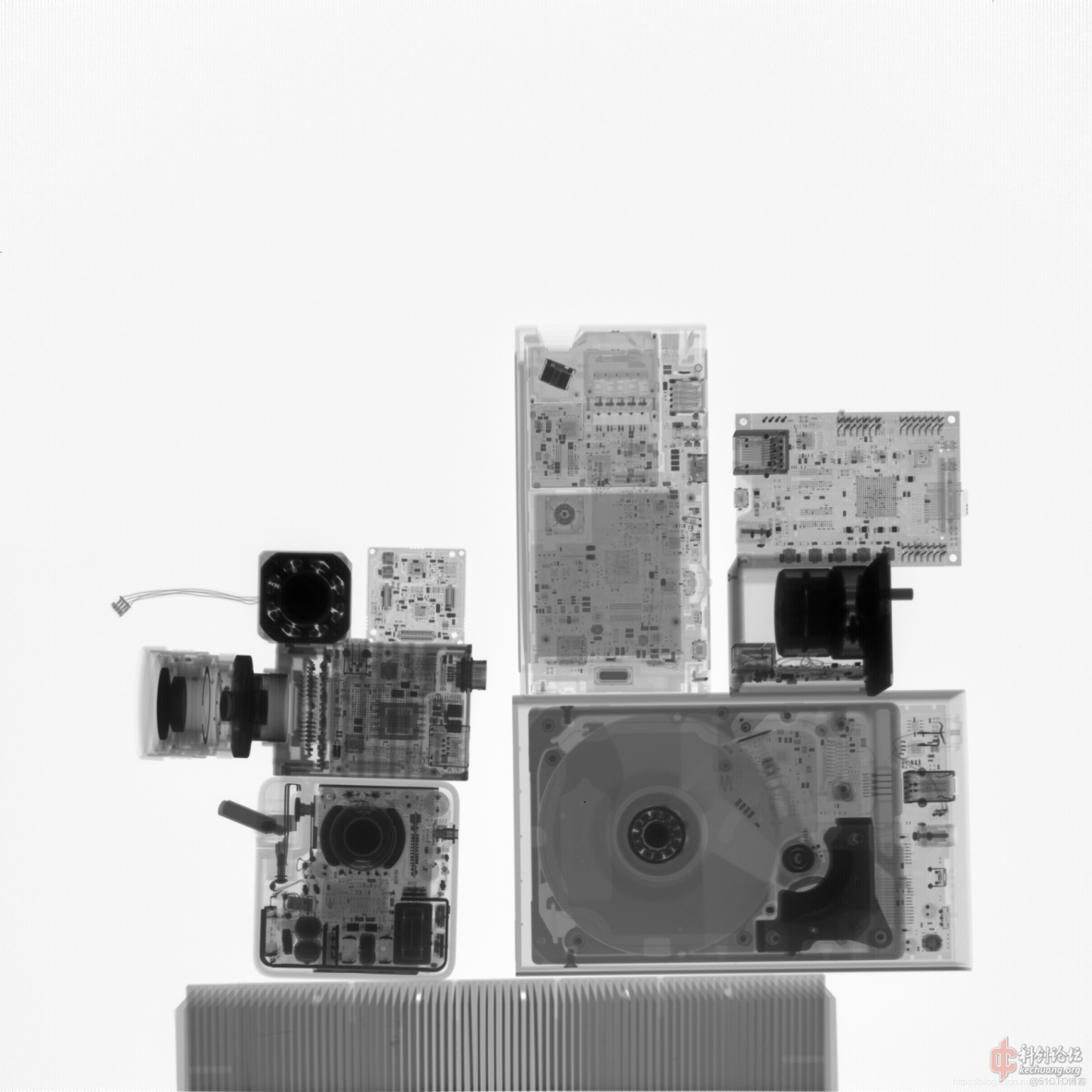 crictl與ctr看到的images不一樣_ide_12