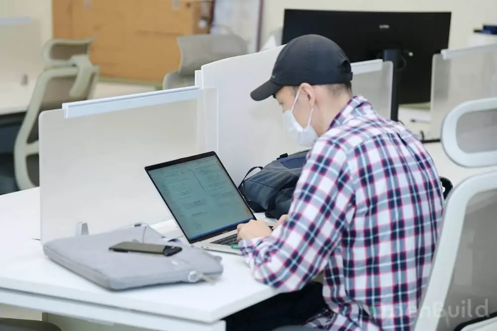 在 coding 區域備戰