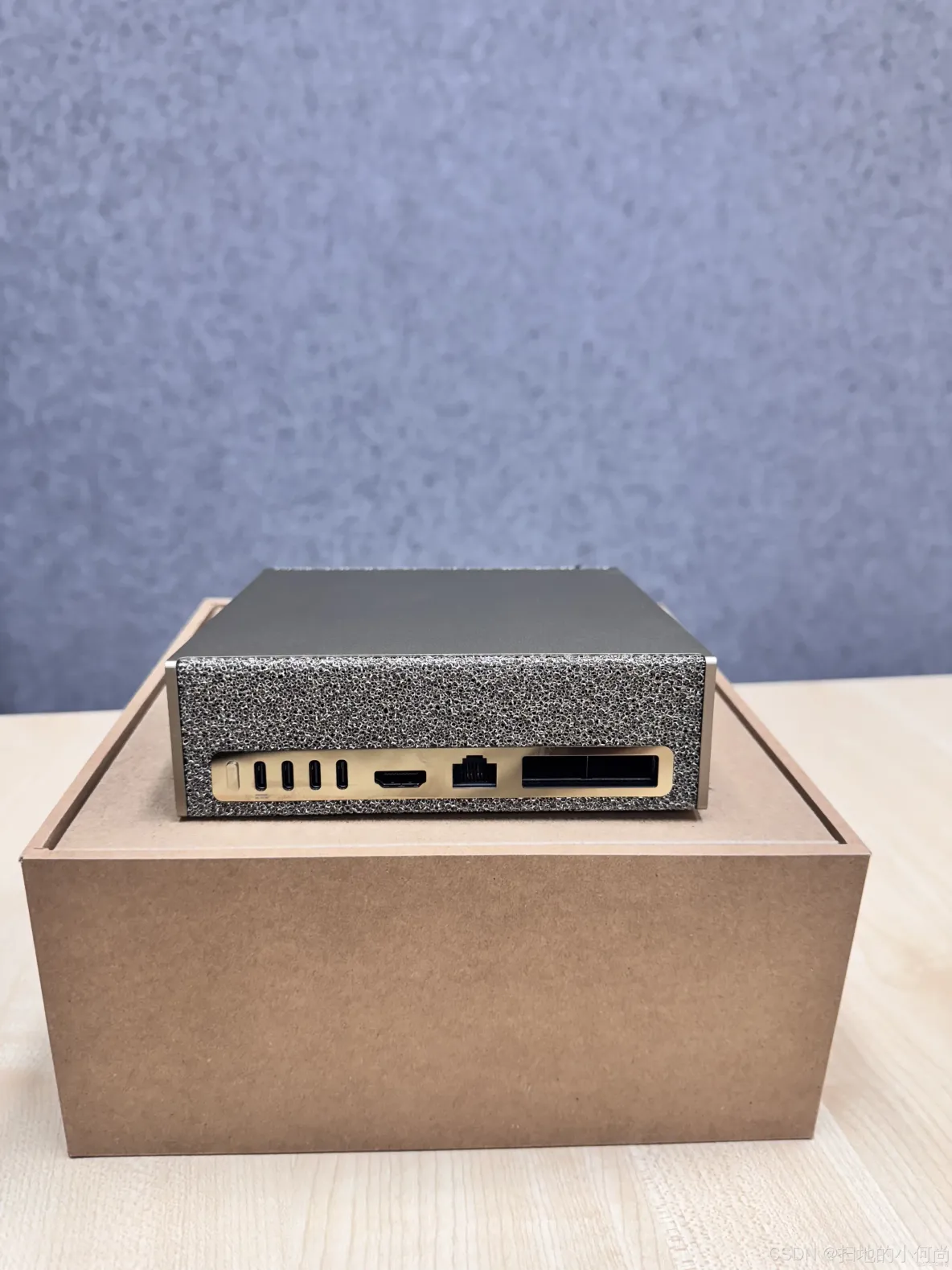 開箱！NVIDIA DGX A100(80G)_嗶哩嗶哩_#spark_04