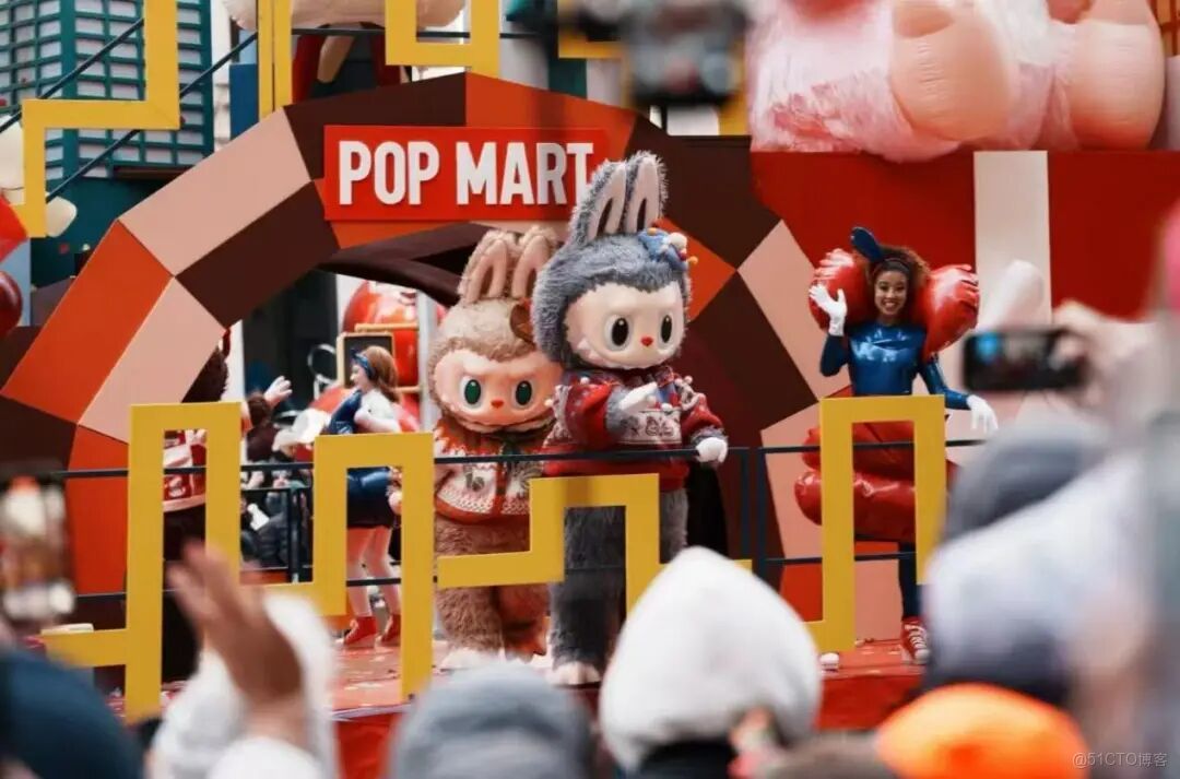 泡泡瑪特“闖美”再掀浪潮：半年報顯示美洲營收狂飆，超百倍增長！_IP