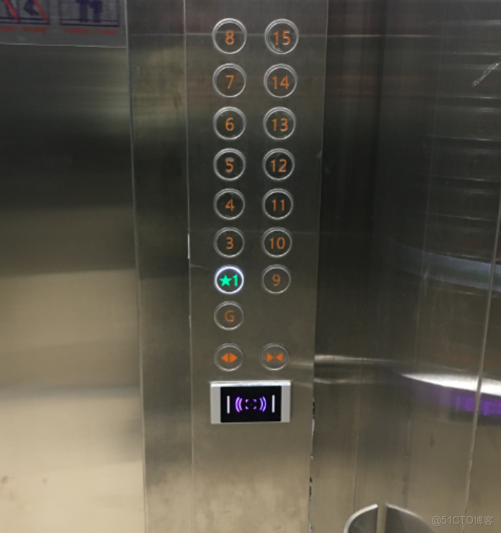 讀卡器包括觸摸密碼鍵盤和QR識別。文檔強調選型需提前確認控制器協議、電源規格及定製需求（如CPU卡支持），並提供安裝建議（開孔尺寸、抗金屬設計）。適用於門禁、梯控等場景的技術對接與採購參考_梯控讀頭_02