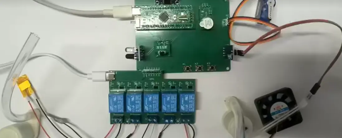 在這裏插入圖片描述