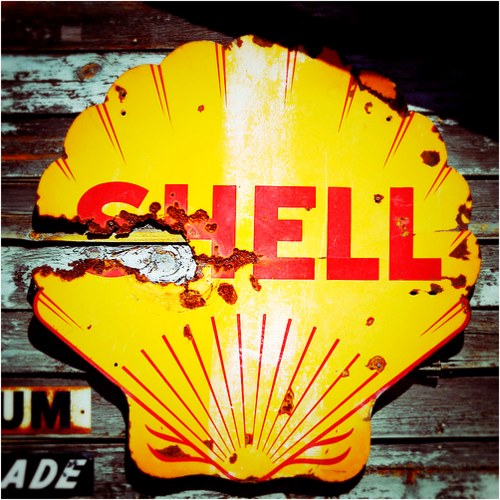 Vintage Signage - route 66. hackberry, az. 2007.