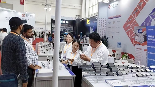 滾珠導軌平行度與平面度的精準保障方法_直線導軌