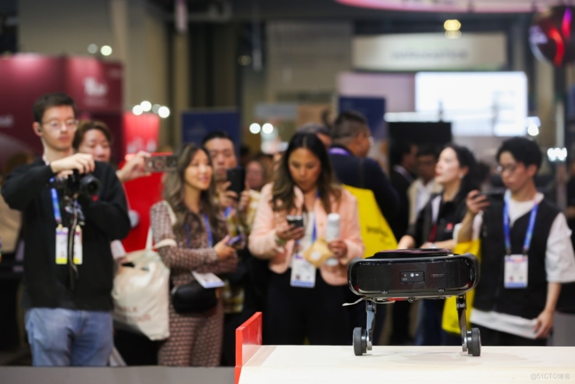 CES深度觀察｜AI硬件消費時代的“幕後英雄”走向台前_核心技術_07