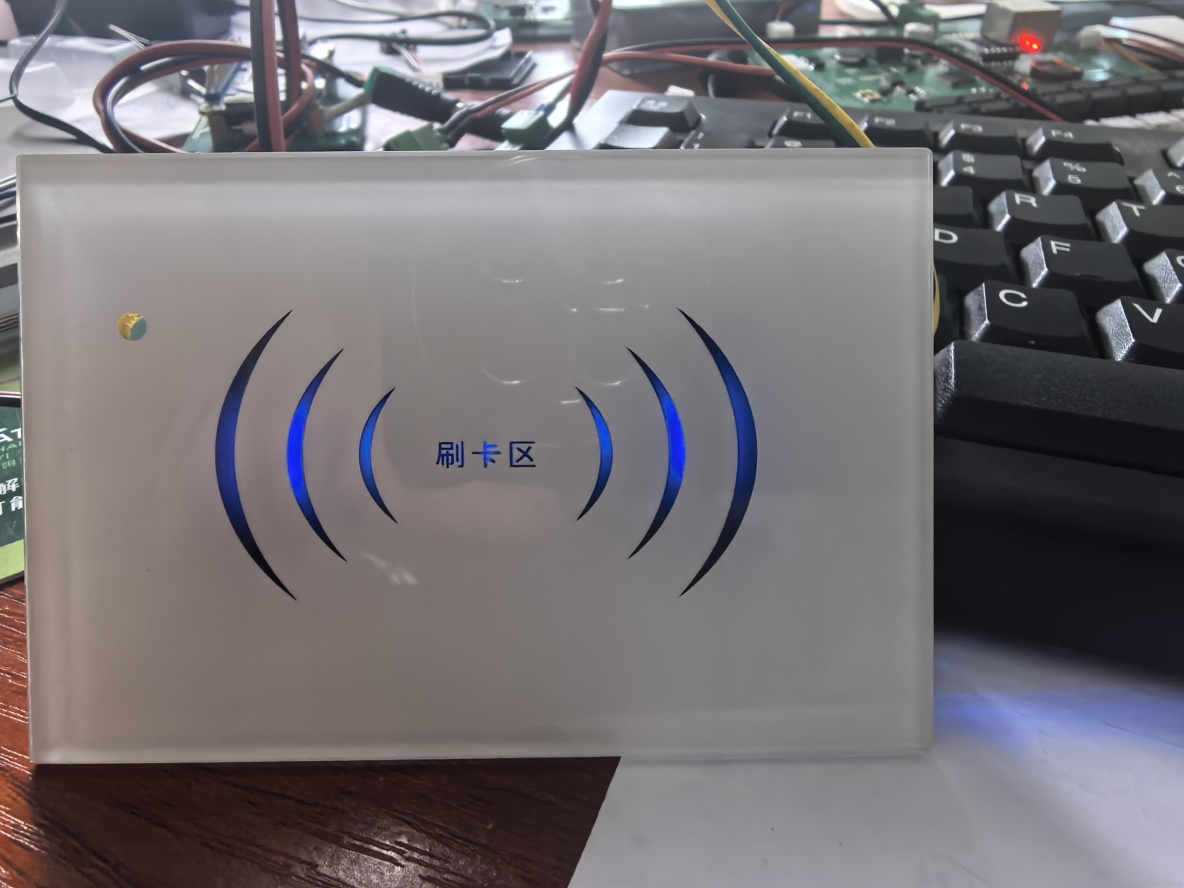 技術大咖泄露多奧電梯IC卡門禁控制器安裝指南手冊詳細説明了IC卡電梯梯控系統的安裝流程與注意事項。電梯門禁安裝費用受電梯型號、佈線難度、讀卡器開孔要求等6大因素影響_#科技_02