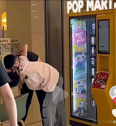 Labubu二手市場崩盤黃牛恐慌拋售，這場造富遊戲沒撐過2025……_普通用户_02