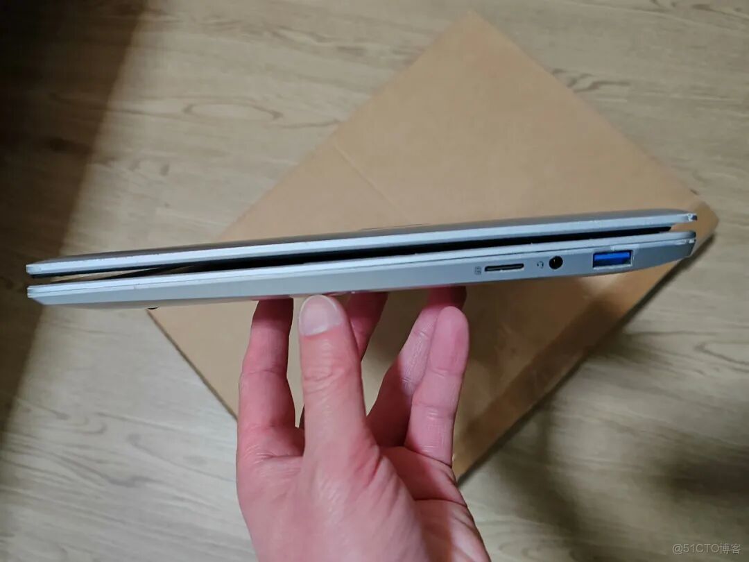 鹹魚流出388元11代筆記本，自帶15.5寸1080P高清大屏，N5095+12G+256G存儲，帶屏幕的飛牛雲NAS聖體?_#電腦_04